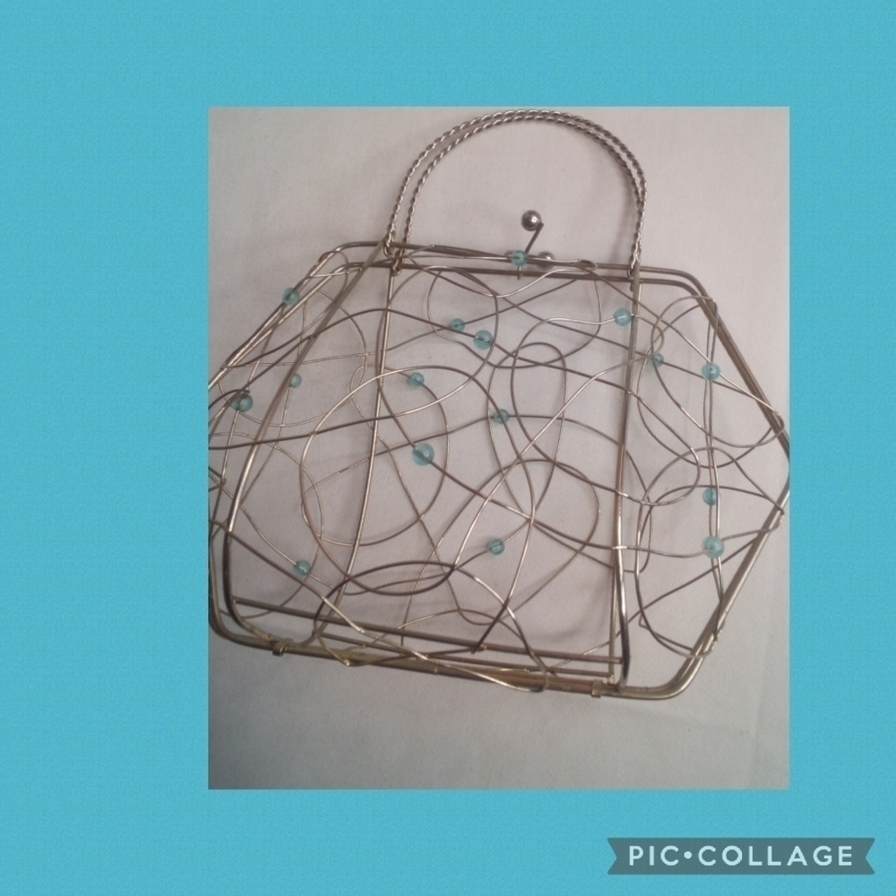 BASKET Blue beaded Purse - Picture 3 of 4